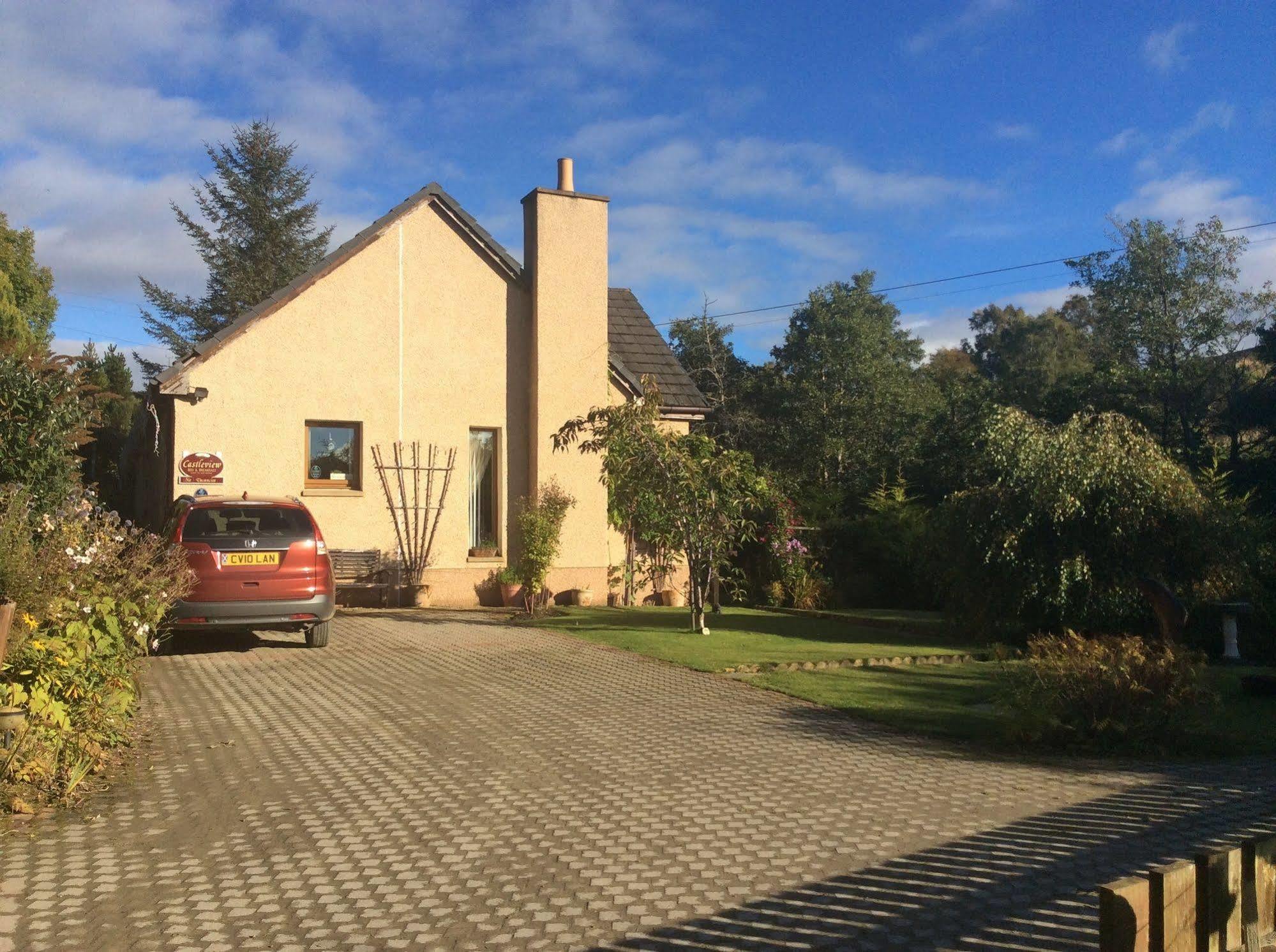Castleview Bed & Breakfast Dufftown Zewnętrze zdjęcie
